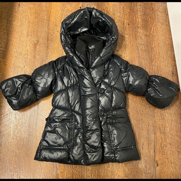 GAP Other - Girls Gap puffer jacket size 12-18 mos